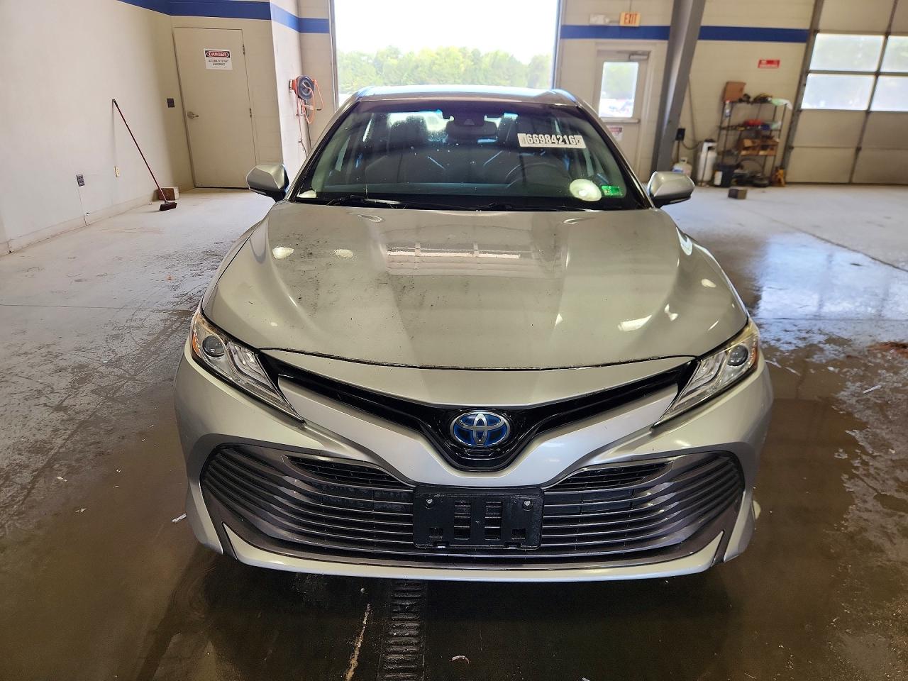 2019 TOYOTA CAMRY HYBRID XLE — снимка 5