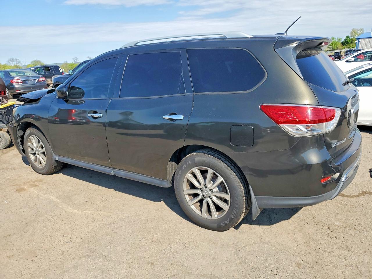 2015 NISSAN PATHFINDER SV — снимка 2