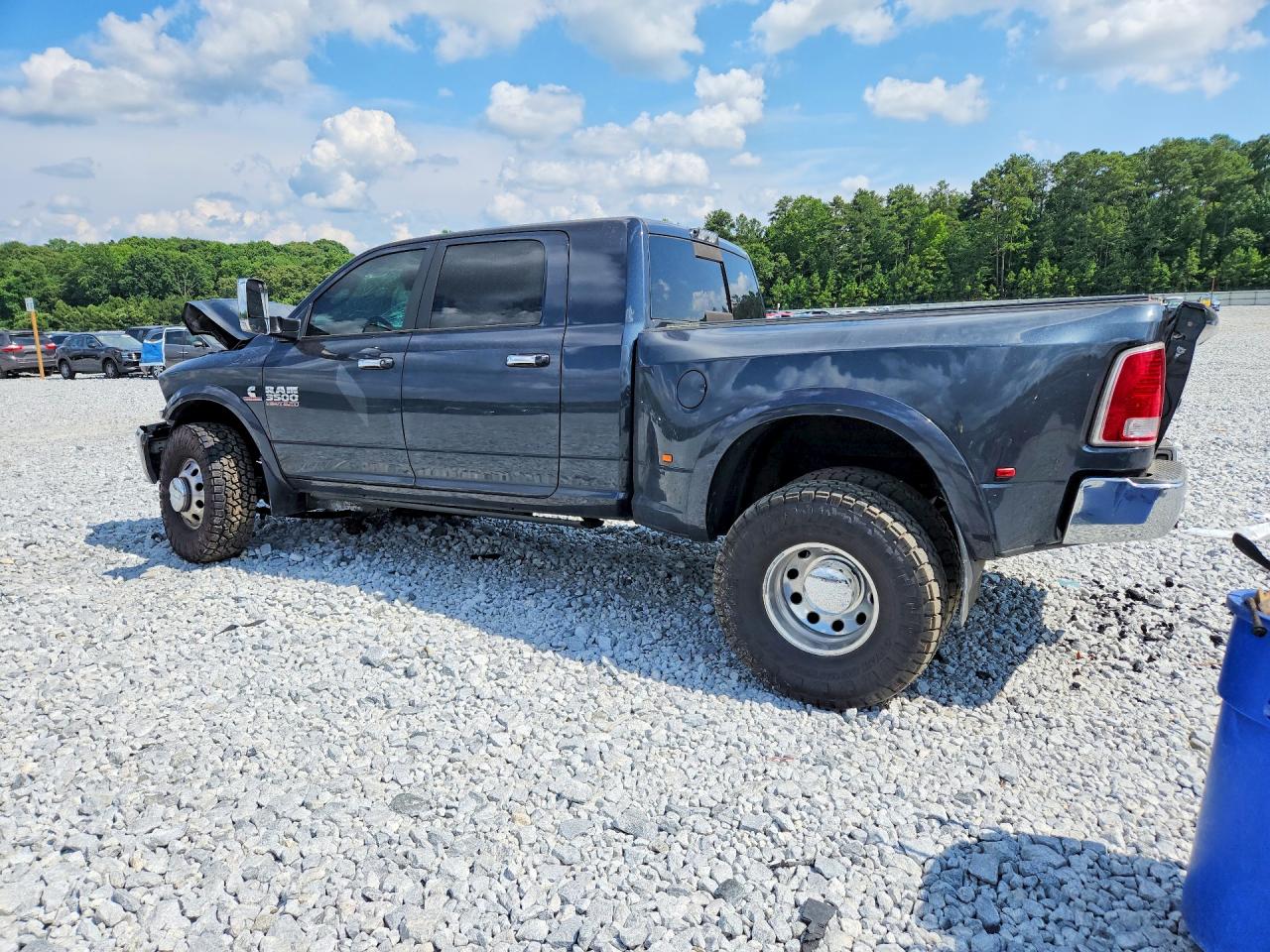 2016 RAM 3500 LARAMIE — снимка 2