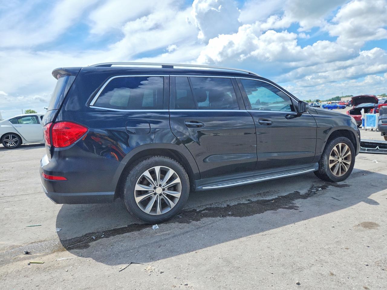 2013 MERCEDES-BENZ GL 450 4MATIC — снимка 3