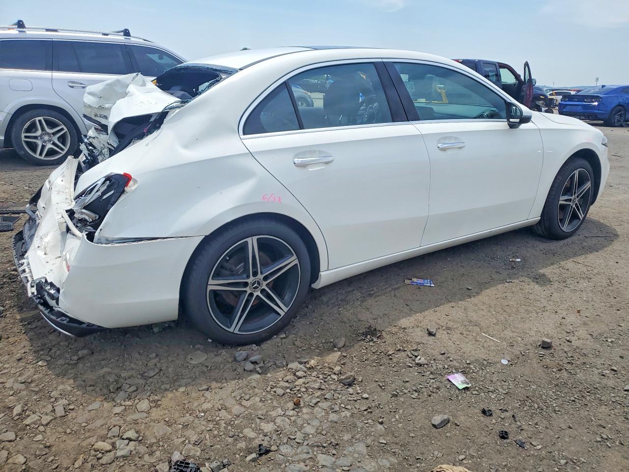 2019 MERCEDES-BENZ A 220 4MATIC — снимка 3