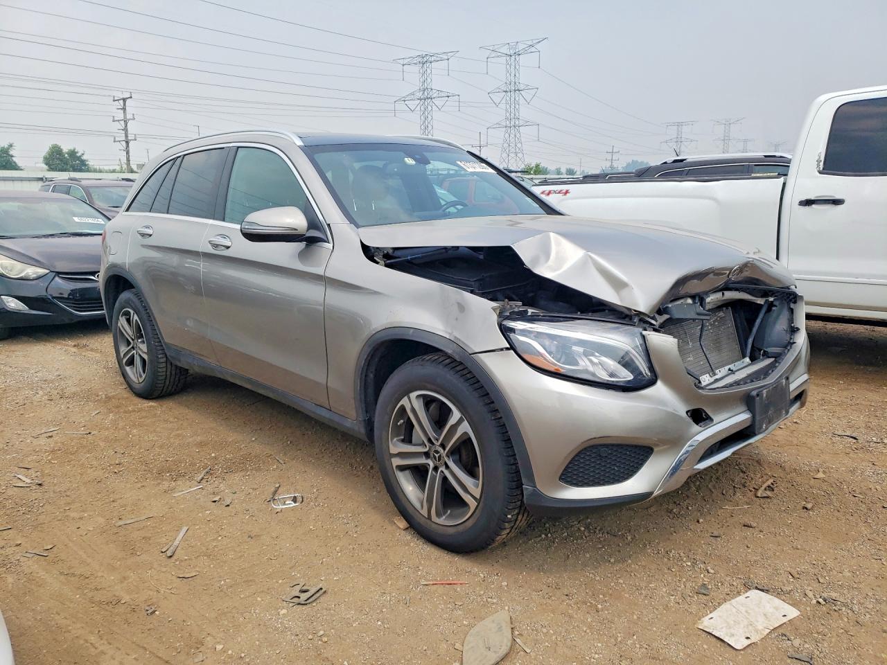 2019 MERCEDES-BENZ GLC 300 4MATIC — снимка 4