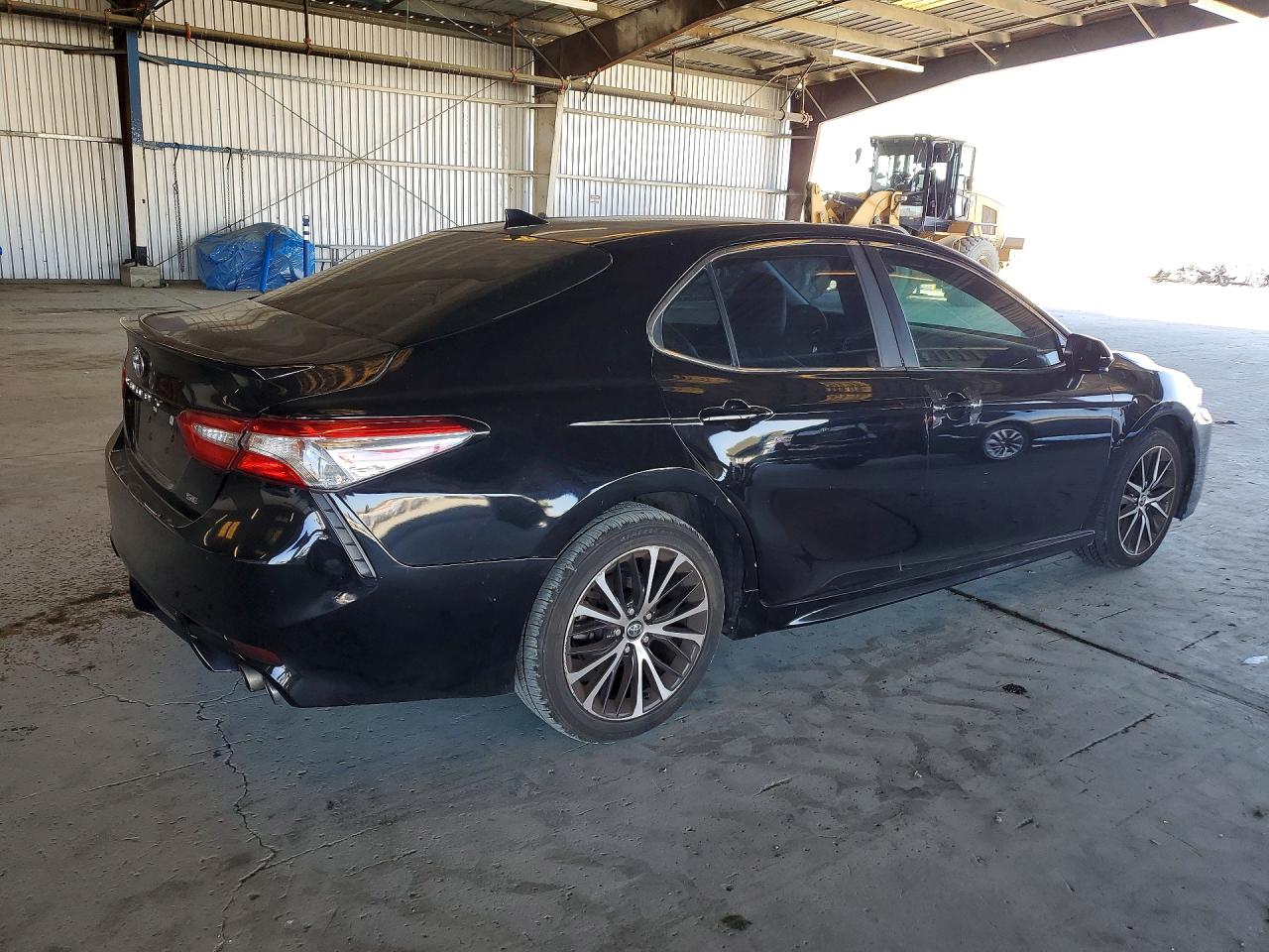 2020 TOYOTA CAMRY SE — снимка 3
