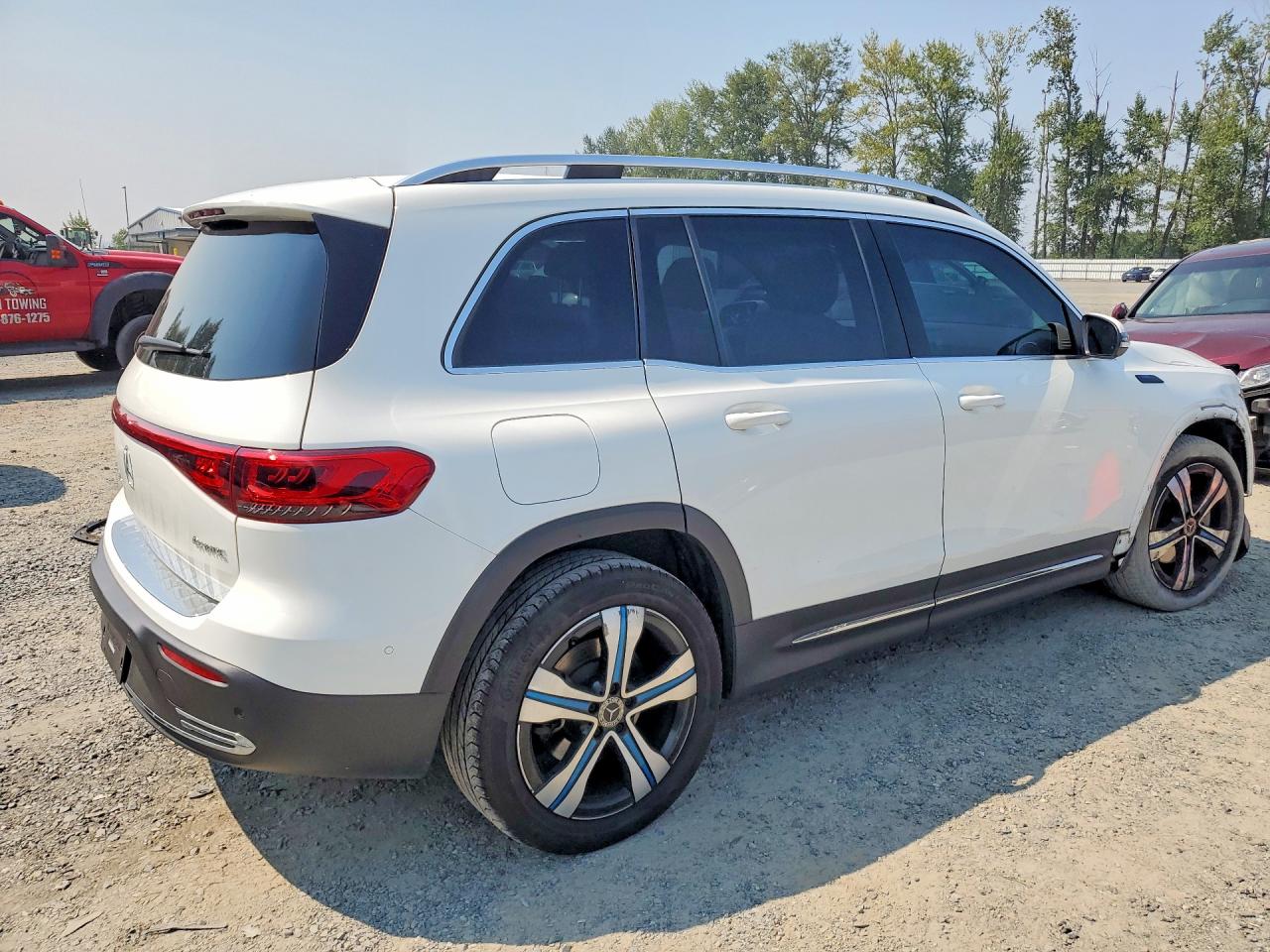 2022 MERCEDES-BENZ EQB 300 4MATIC — снимка 3