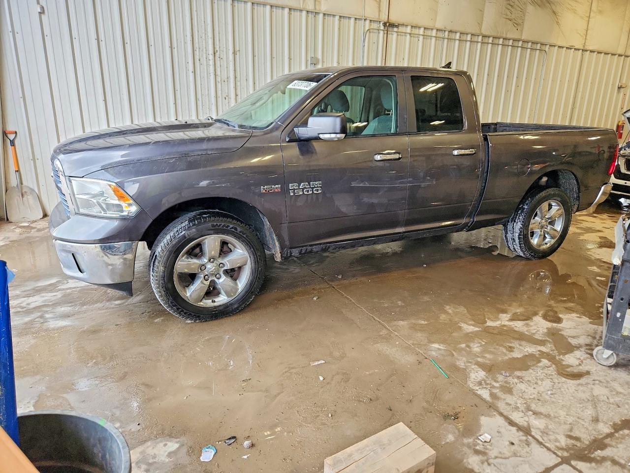 2015 RAM 1500 SLT