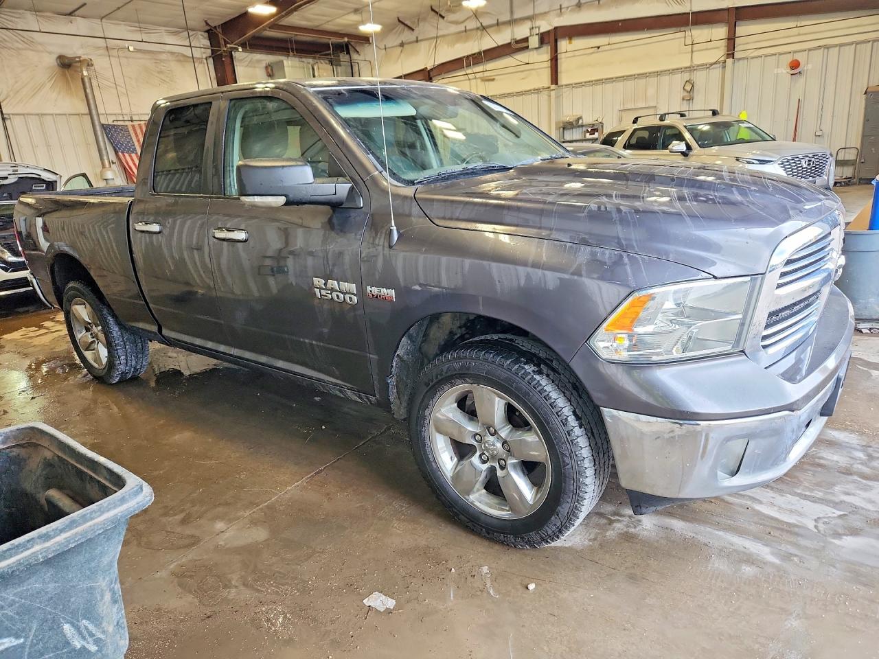2015 RAM 1500 SLT — снимка 4