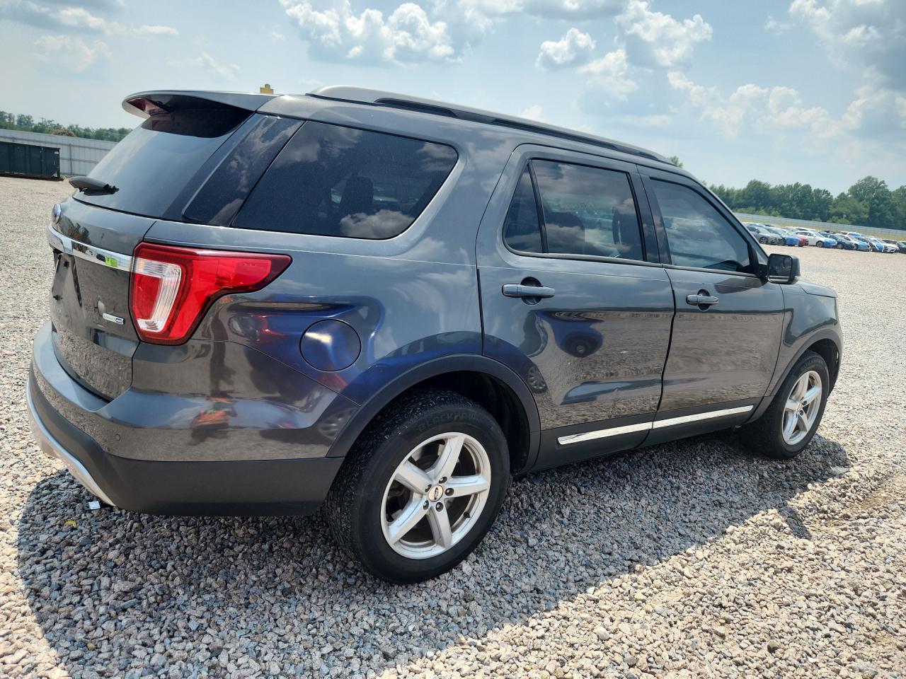 2017 FORD EXPLORER XLT — снимка 3