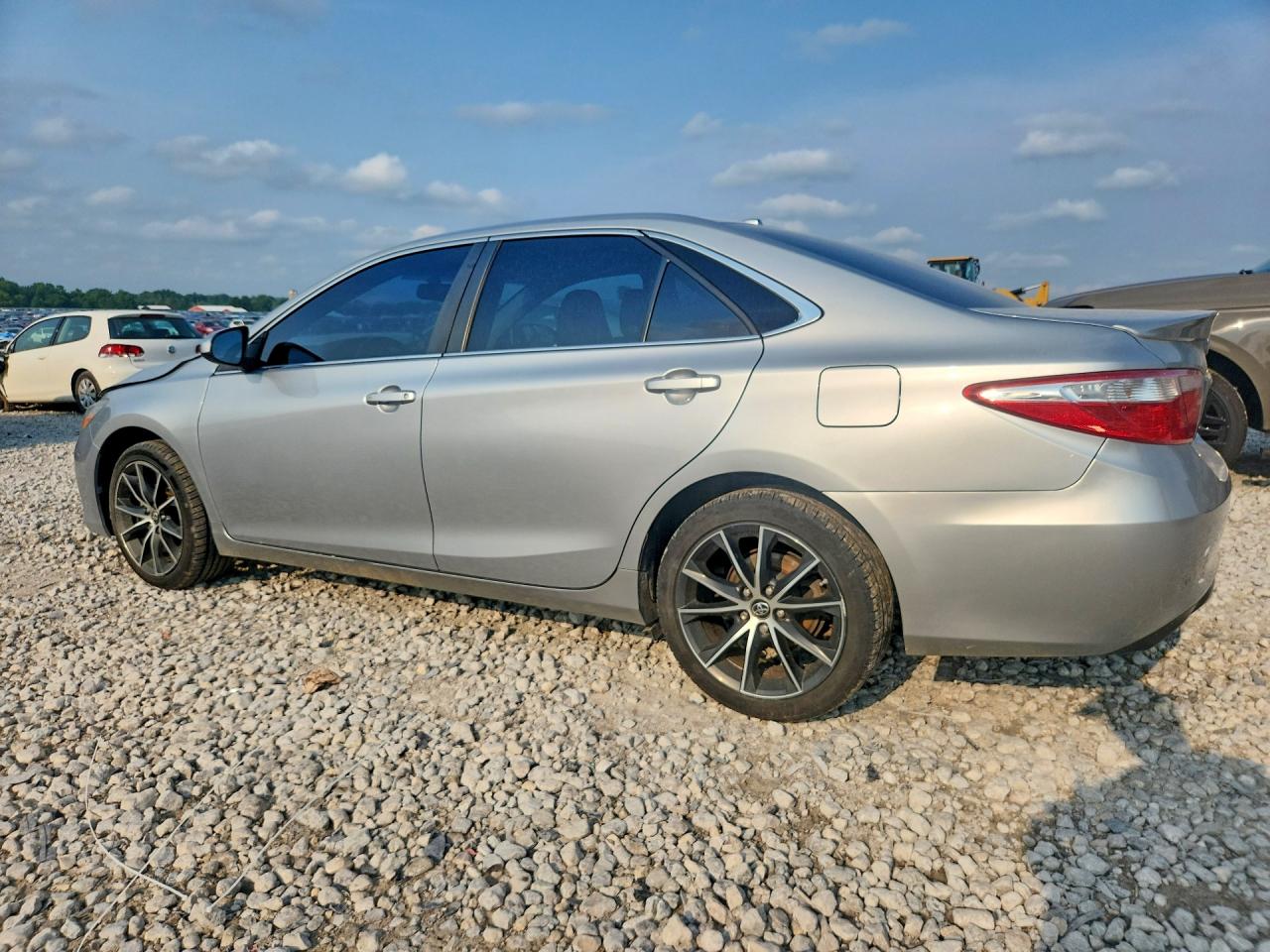 2016 TOYOTA CAMRY XSE — снимка 2
