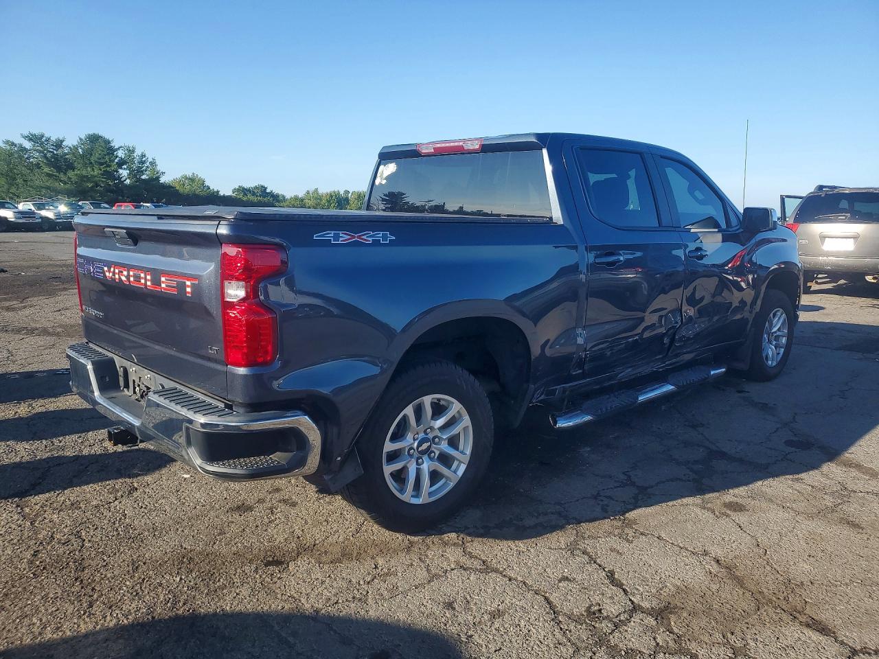 2022 CHEVROLET SILVERADO LTD K1500 LT — снимка 3