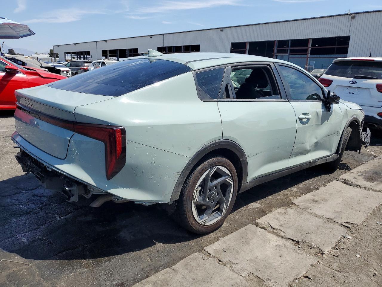 2025 KIA K4 EX — снимка 3