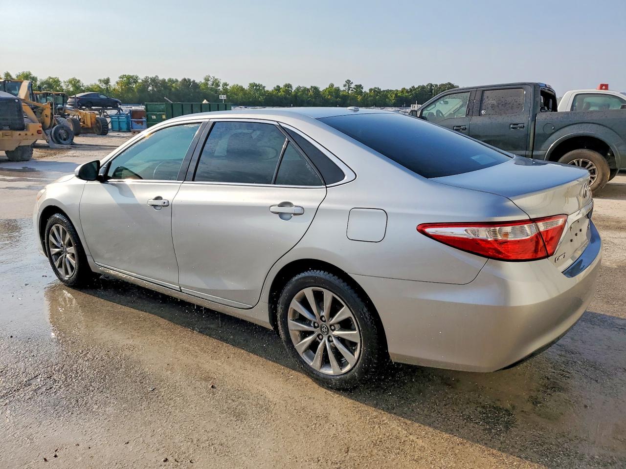 2017 TOYOTA CAMRY XLE — снимка 2
