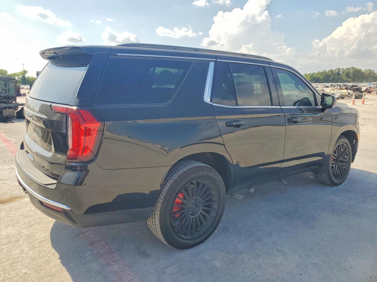 2022 GMC YUKON SLE — снимка 3