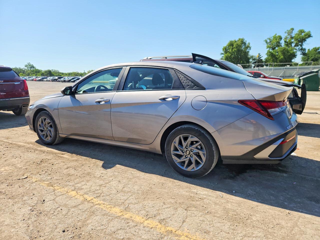 2024 HYUNDAI ELANTRA SEL — снимка 2