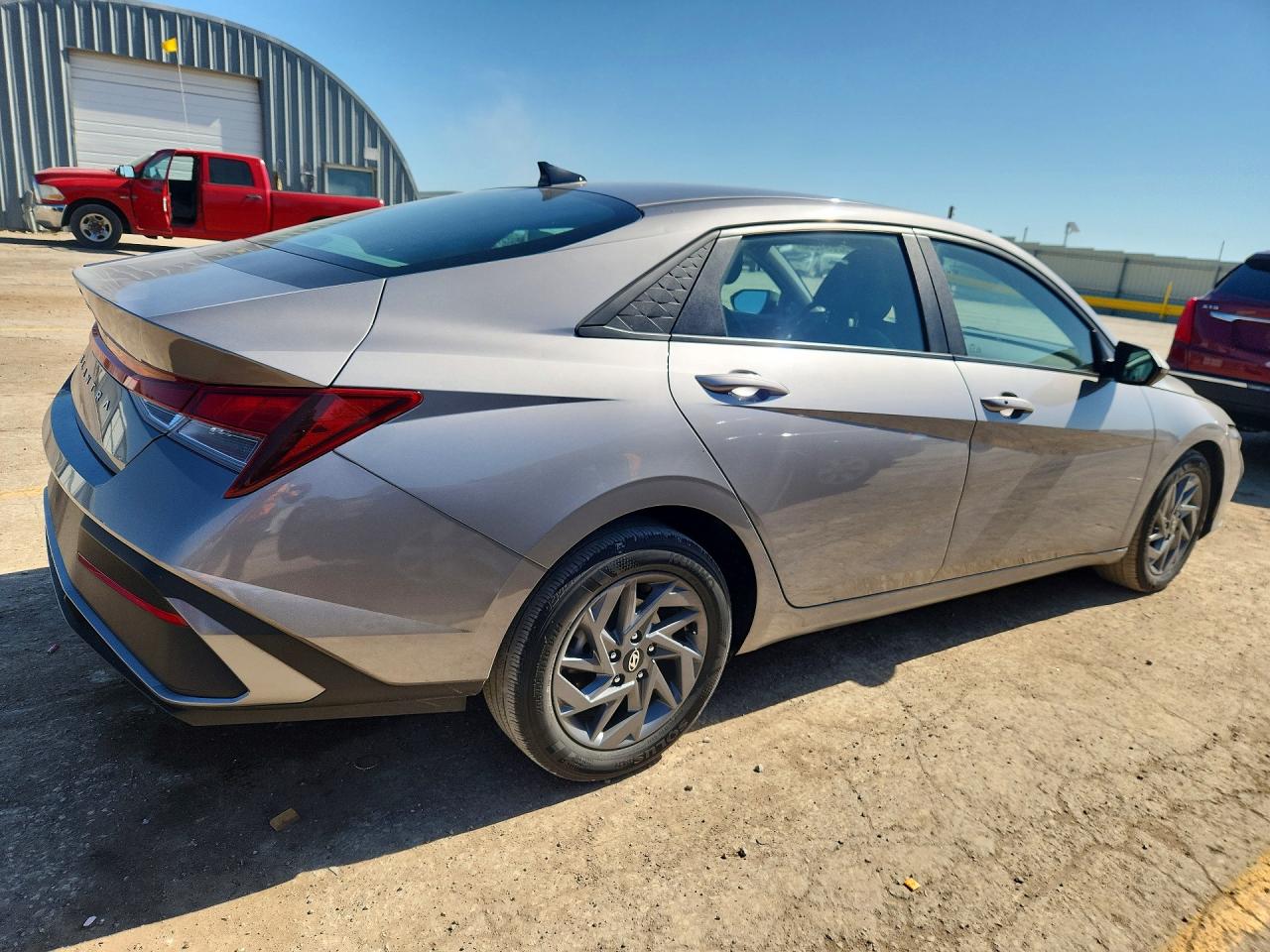 2024 HYUNDAI ELANTRA SEL — снимка 3