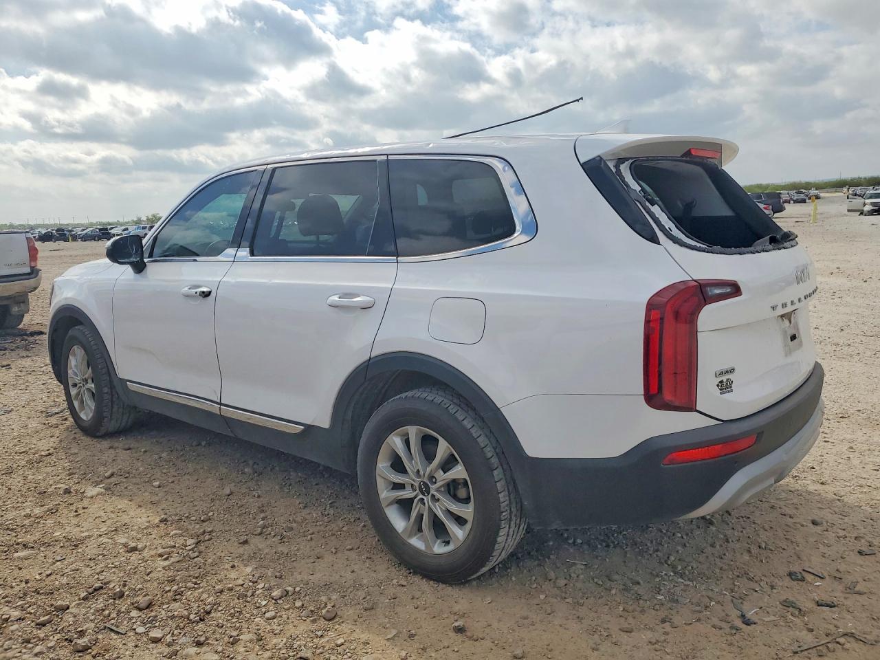 2022 KIA TELLURIDE LX — снимка 2