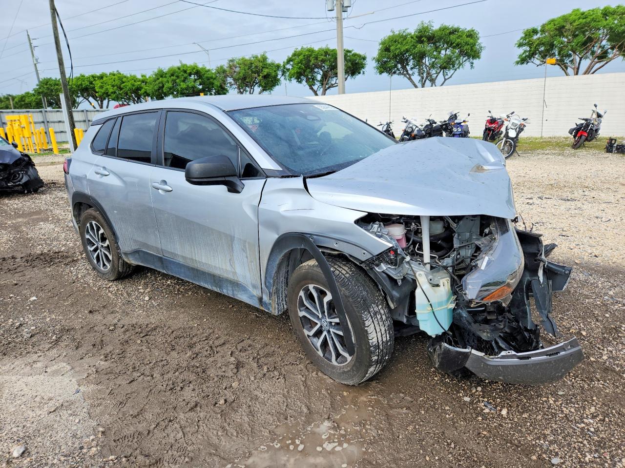 2025 TOYOTA COROLLA CROSS HYBRID S — снимка 4