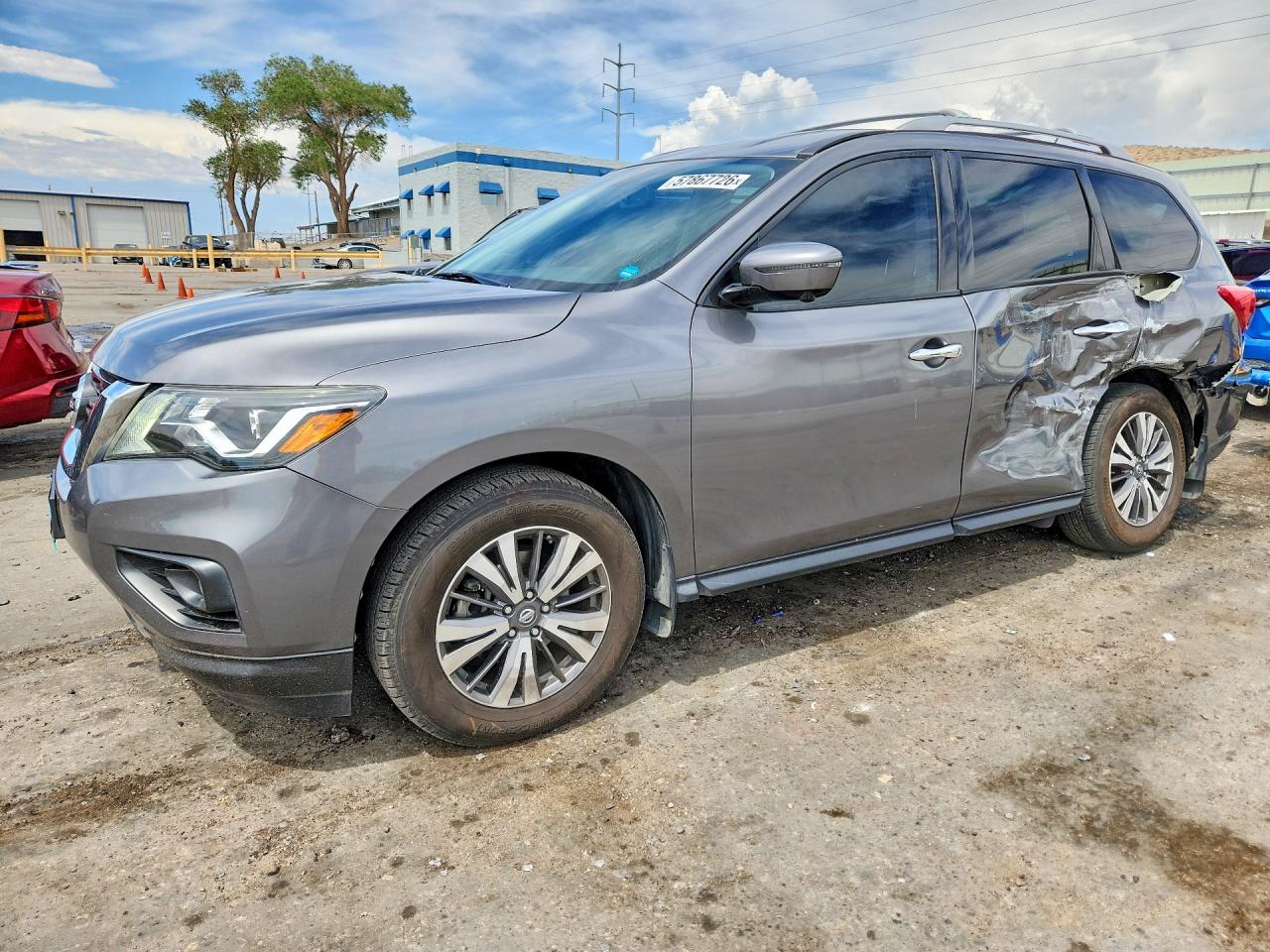 2017 NISSAN PATHFINDER SL