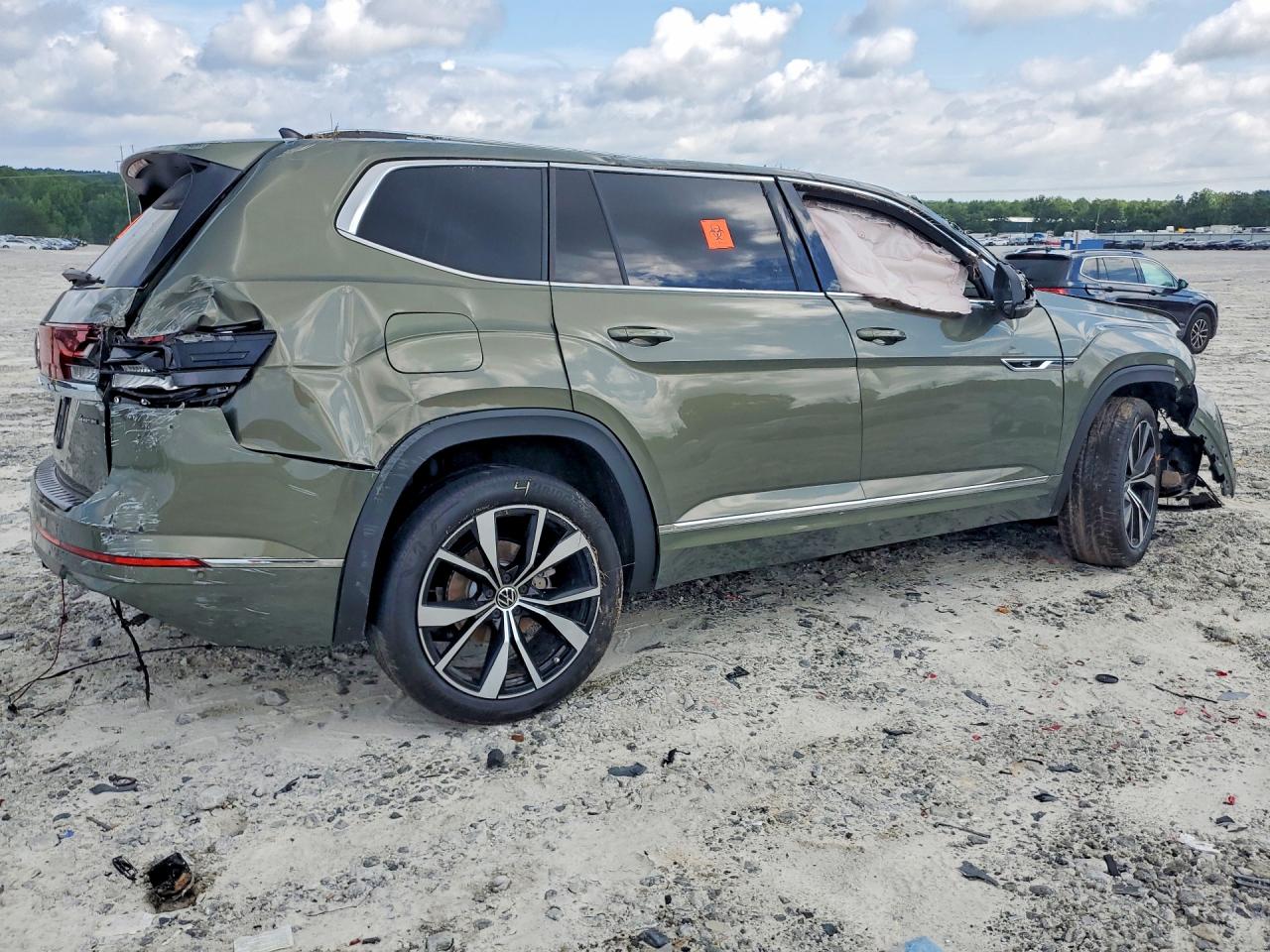 2025 VOLKSWAGEN ATLAS SEL PREMIUM R-LINE — снимка 3