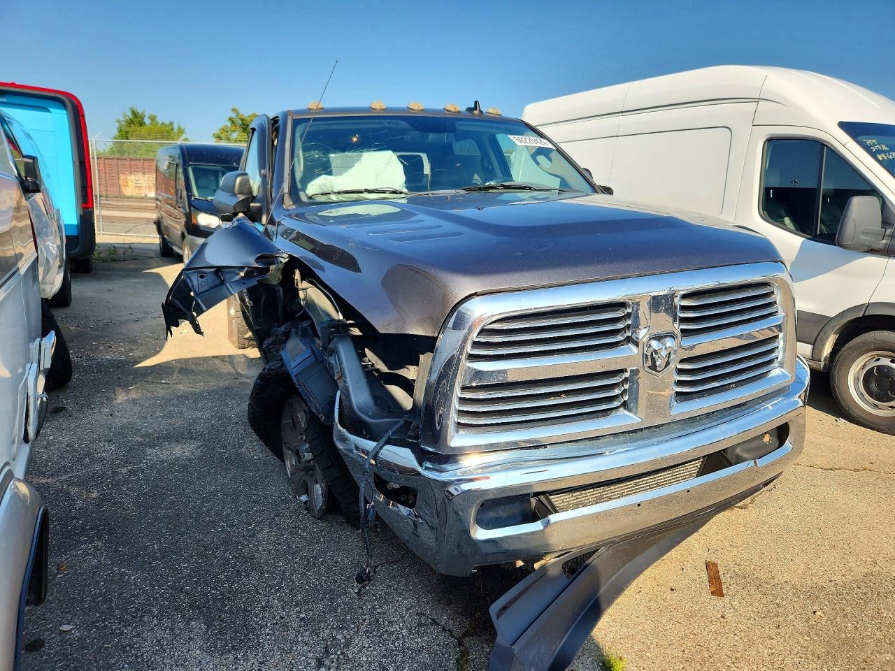 2016 RAM 3500 SLT — снимка 4