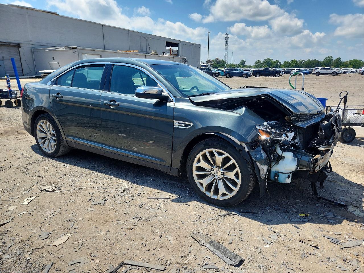2016 FORD TAURUS LIMITED — снимка 4