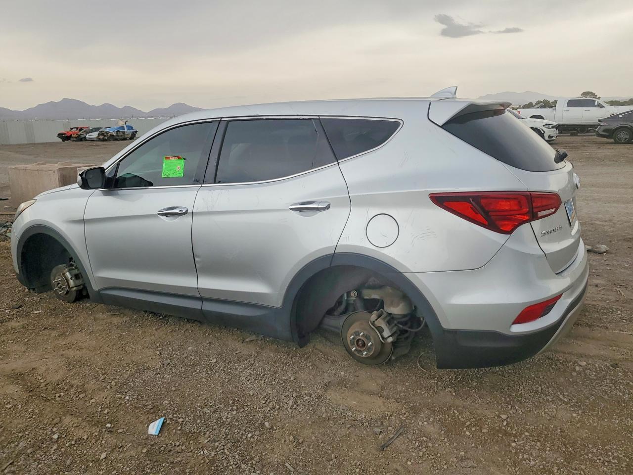 2017 HYUNDAI SANTA FE SPORT 2.4L — снимка 2