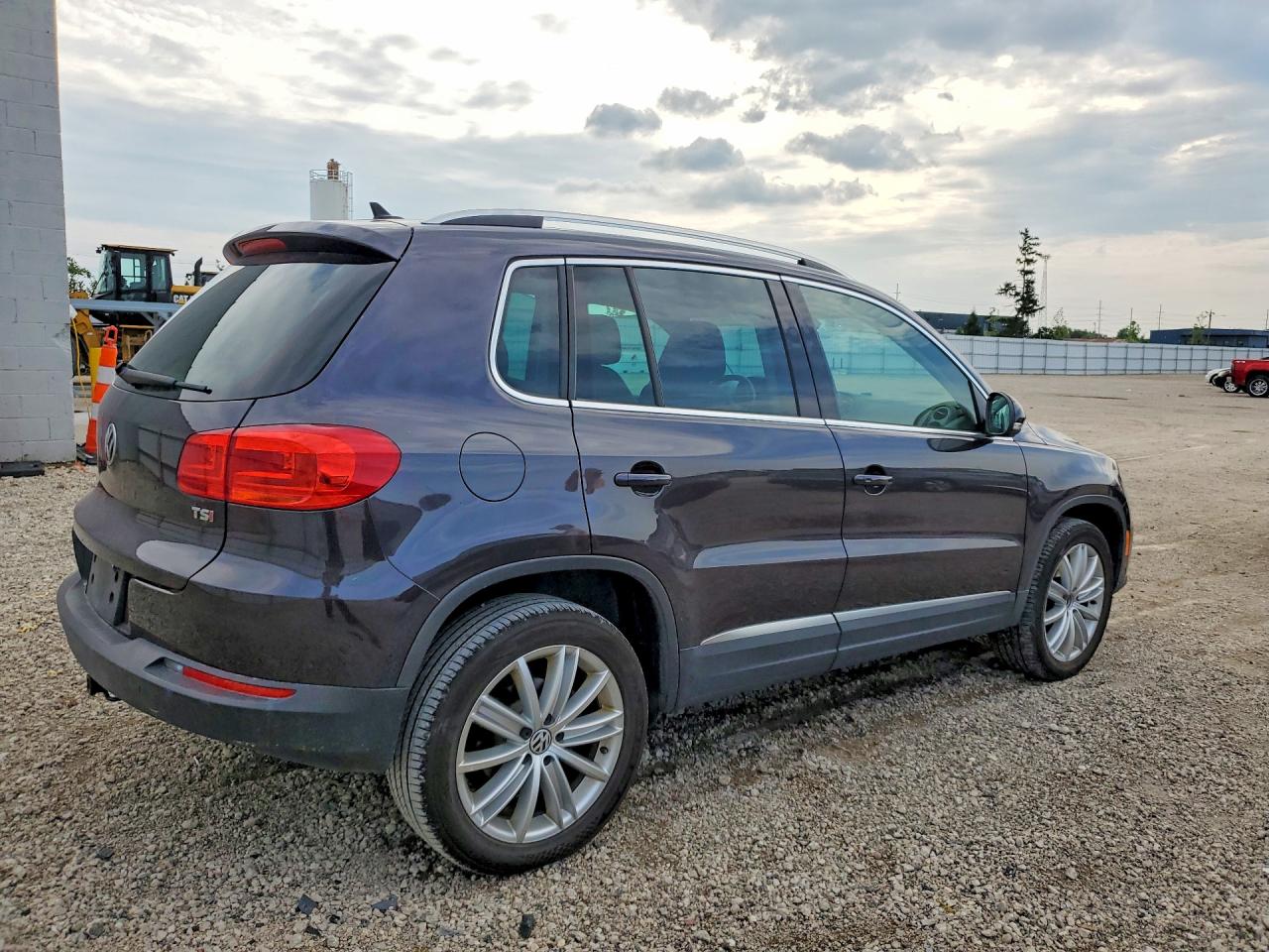 2016 VOLKSWAGEN TIGUAN S — снимка 3