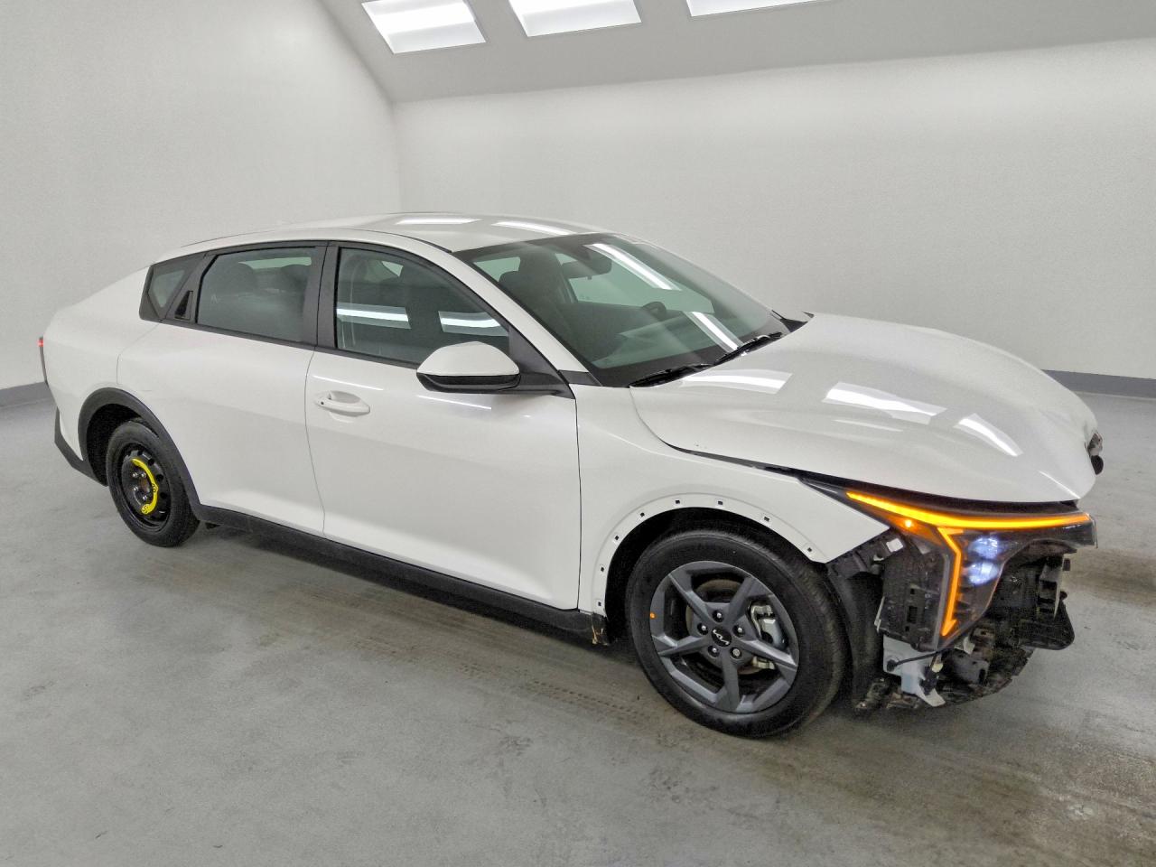 2025 KIA K4 LXS — снимка 4