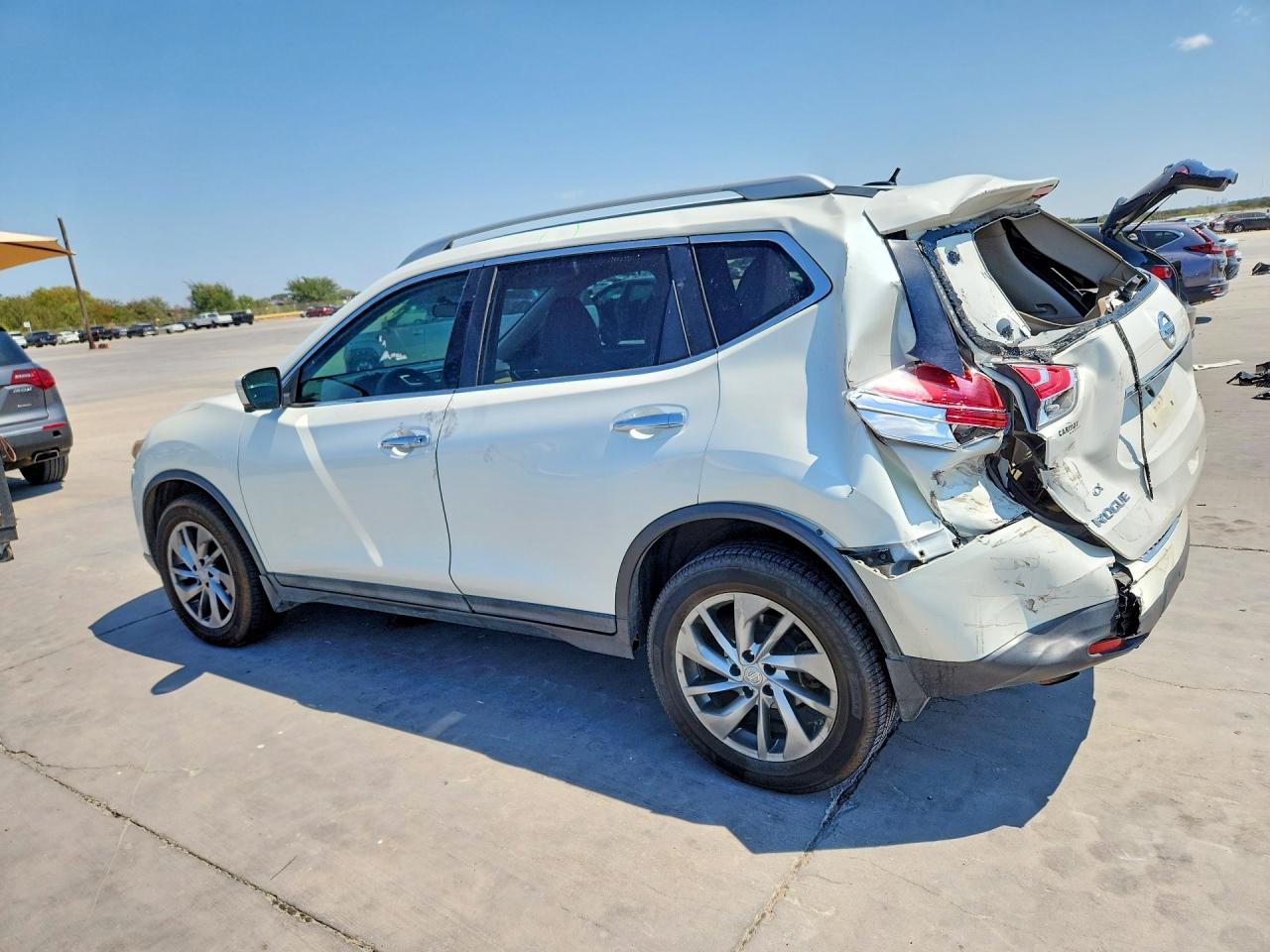 2015 NISSAN ROGUE SL — снимка 2