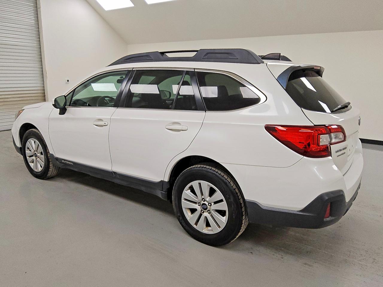 2018 SUBARU OUTBACK 2.5I PREMIUM — снимка 2
