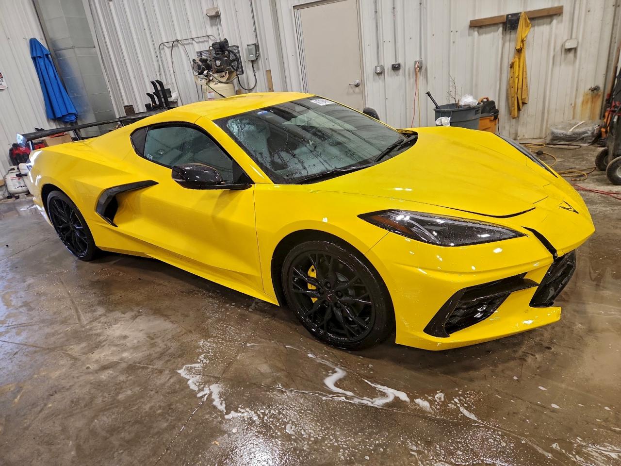 2025 CHEVROLET CORVETTE STINGRAY 2LT — снимка 4