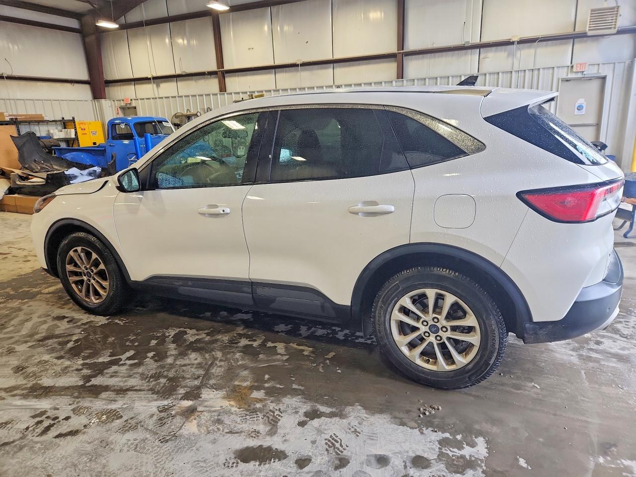 2021 FORD ESCAPE SE — снимка 2