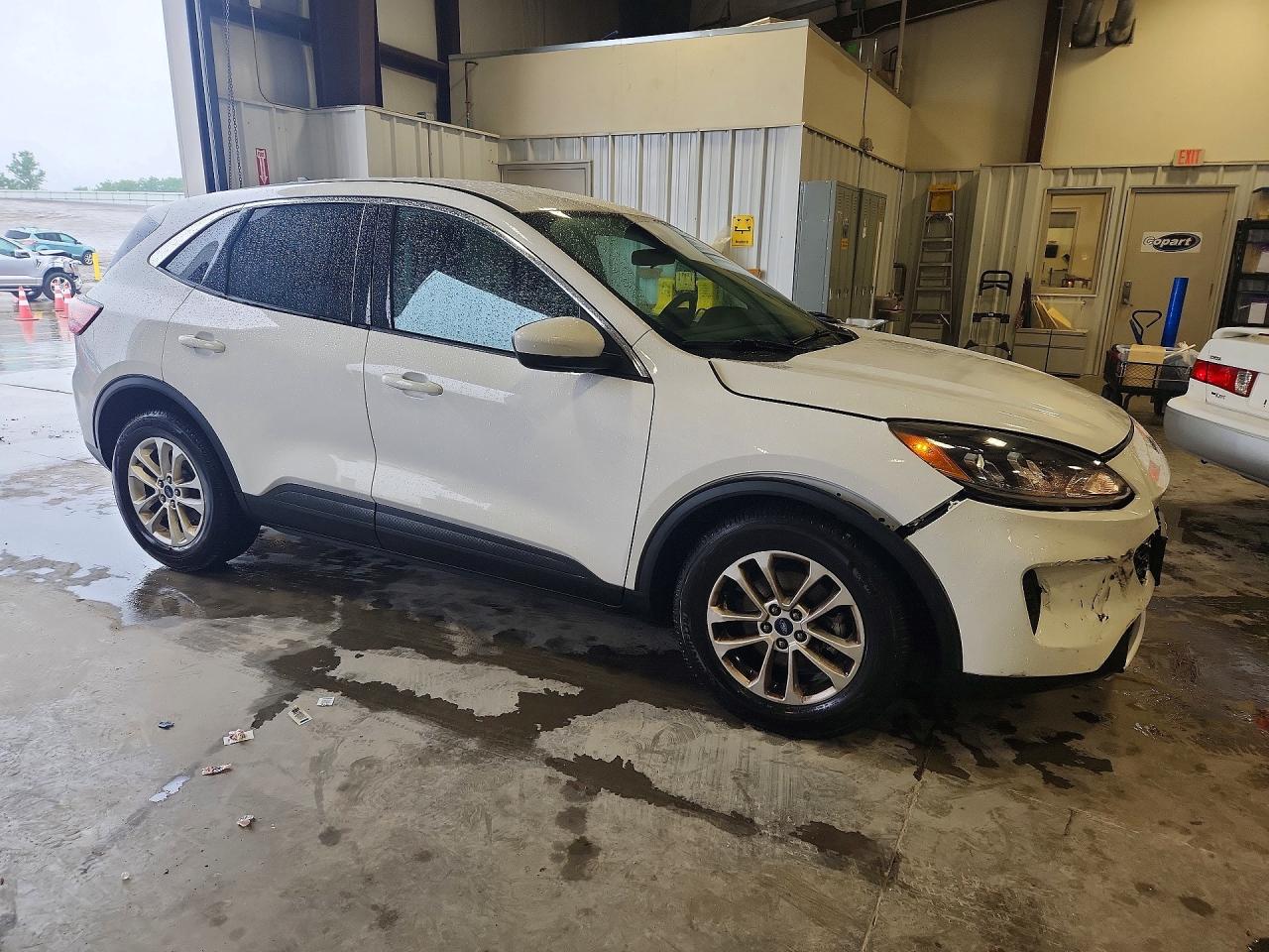 2021 FORD ESCAPE SE — снимка 4