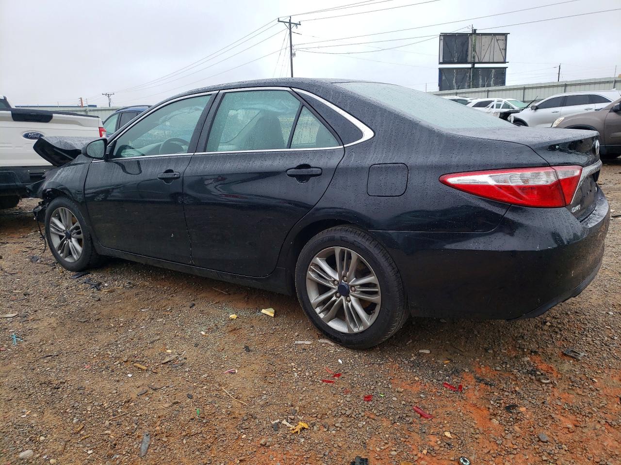 2015 TOYOTA CAMRY SE — снимка 2
