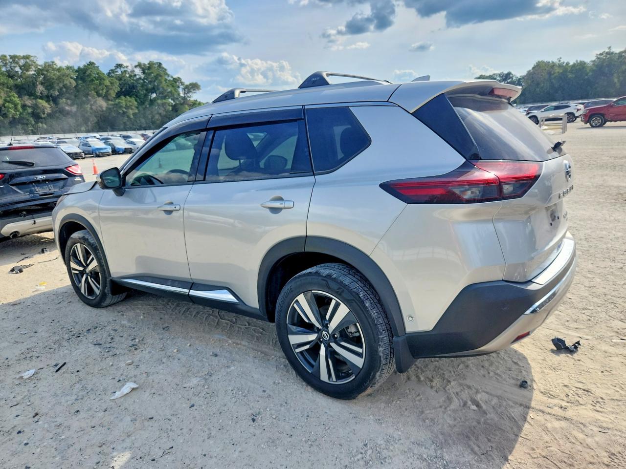 2021 NISSAN ROGUE PLATINUM — снимка 2