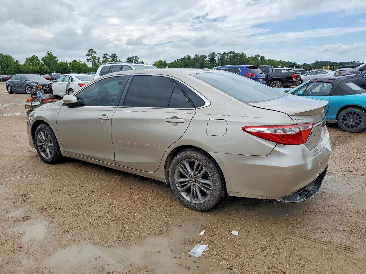 2016 TOYOTA CAMRY SE — снимка 2