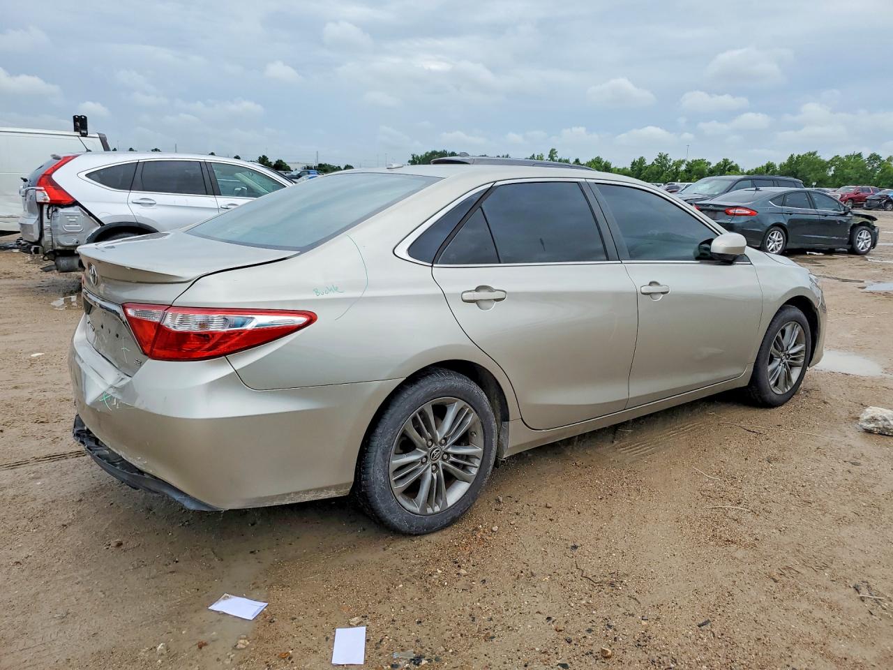 2016 TOYOTA CAMRY SE — снимка 3