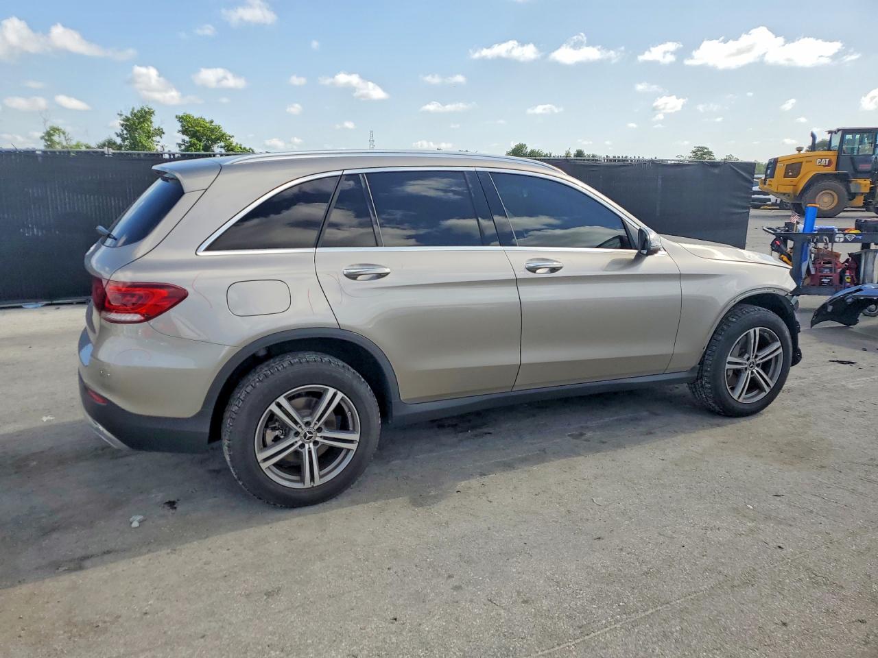2020 MERCEDES-BENZ GLC 300 — снимка 3