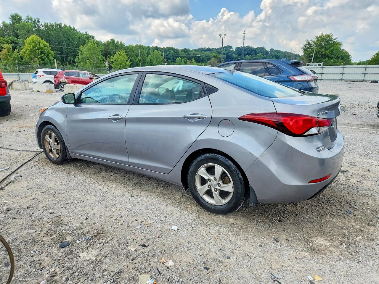 2015 HYUNDAI ELANTRA SE — снимка 2