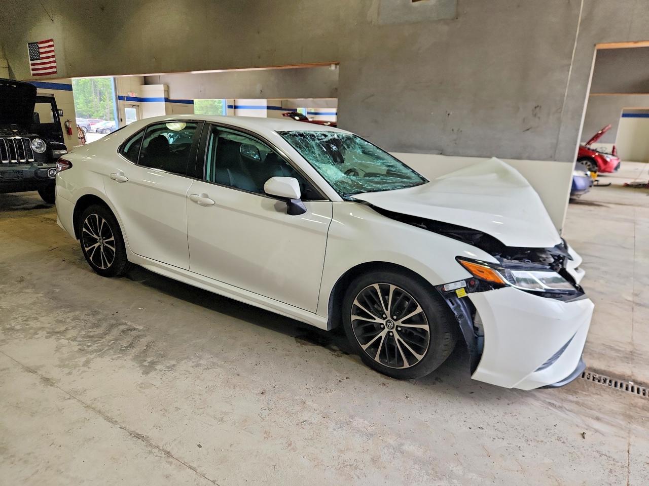 2020 TOYOTA CAMRY SE — снимка 4