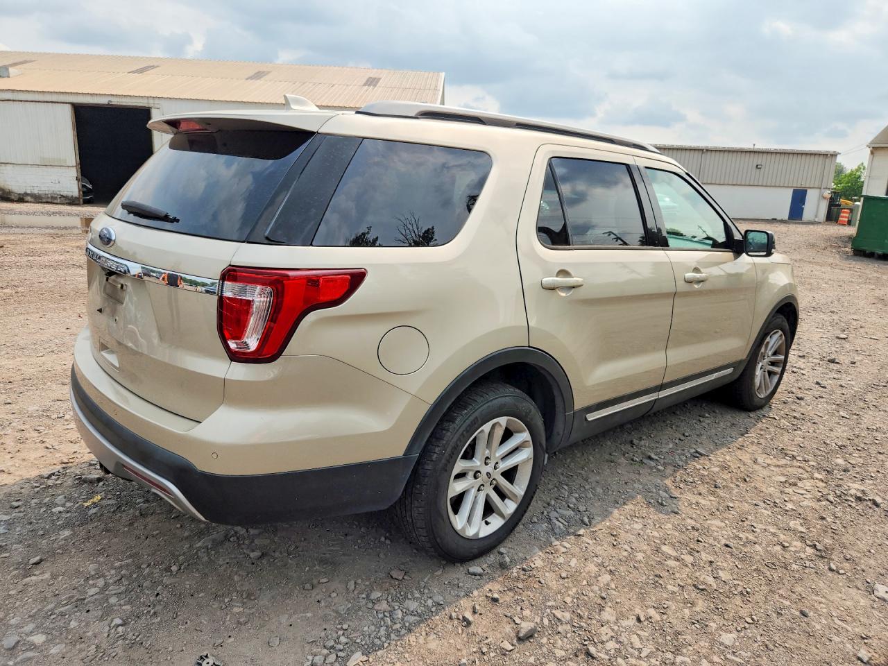 2017 FORD EXPLORER XLT — снимка 3