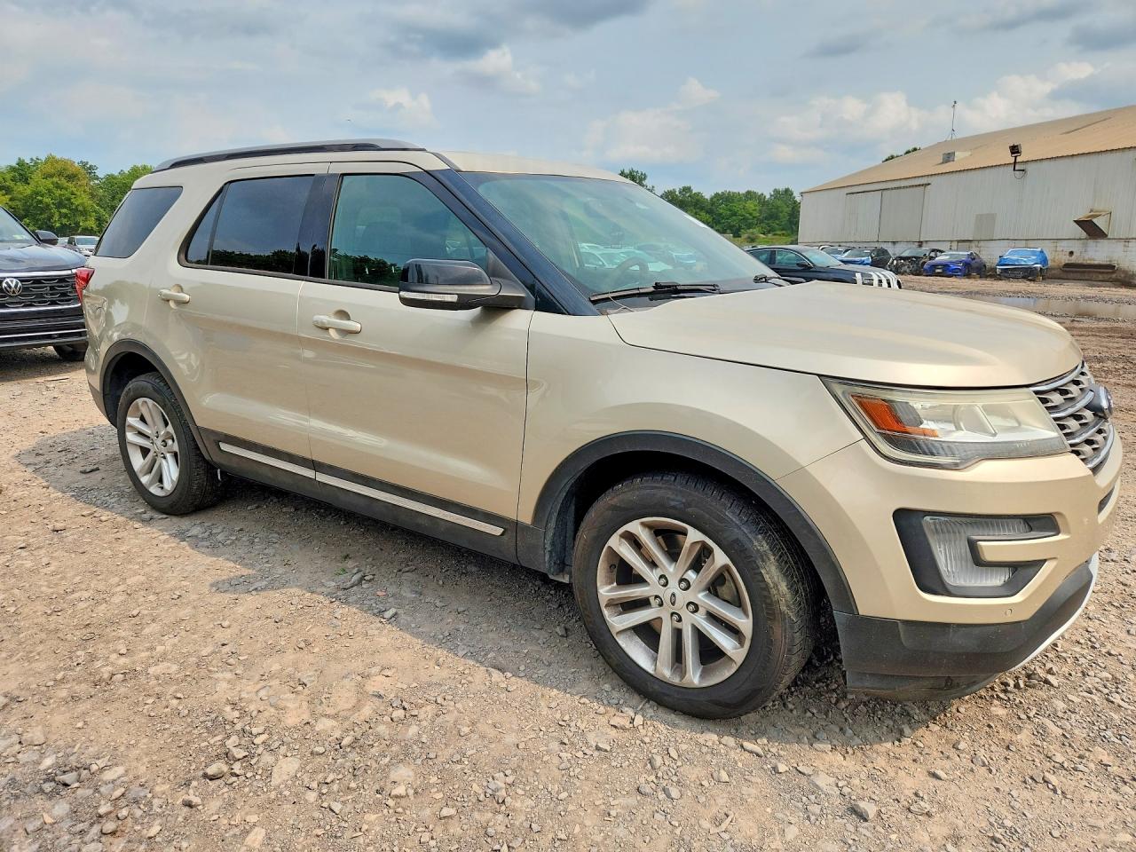 2017 FORD EXPLORER XLT — снимка 4