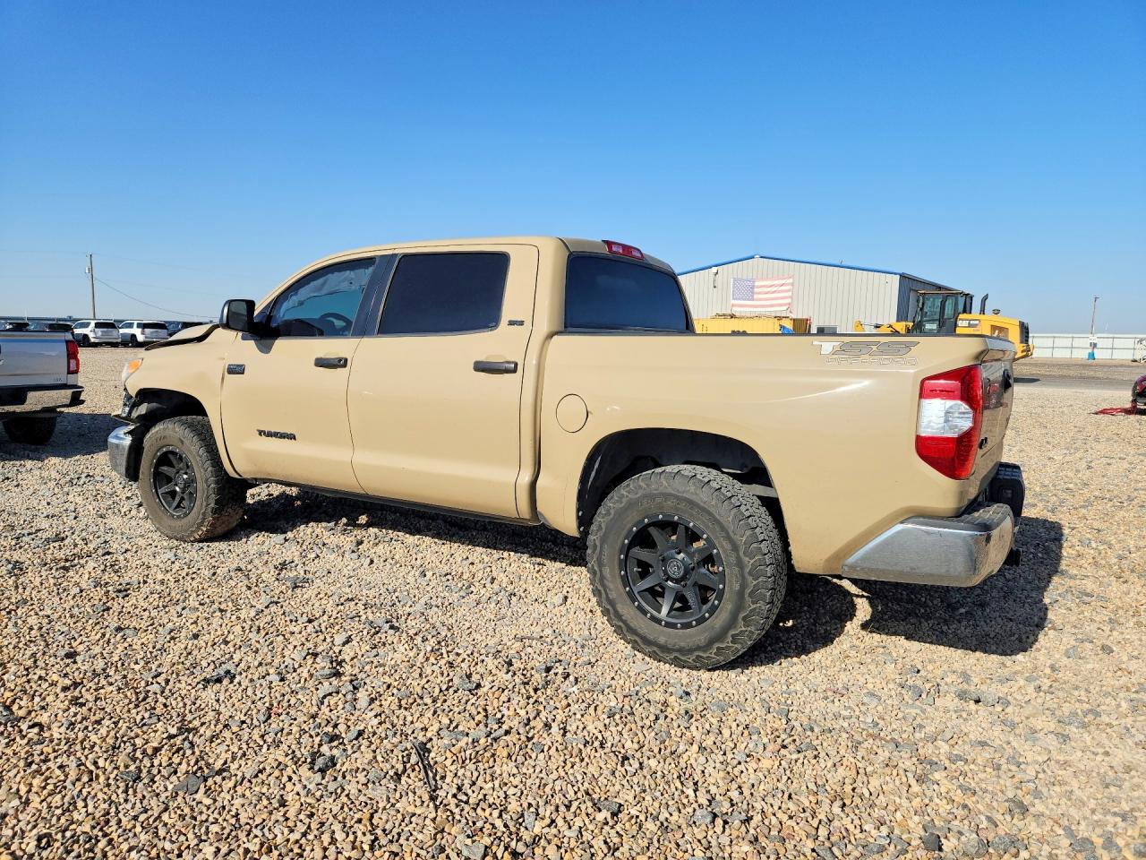 2017 TOYOTA TUNDRA SR5 — снимка 2