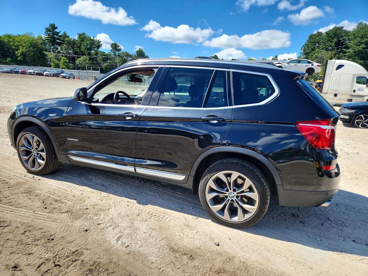 2017 BMW X3 XDRIVE28I — снимка 2