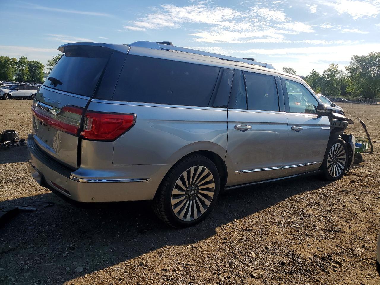 2021 LINCOLN NAVIGATOR L RESERVE — снимка 3