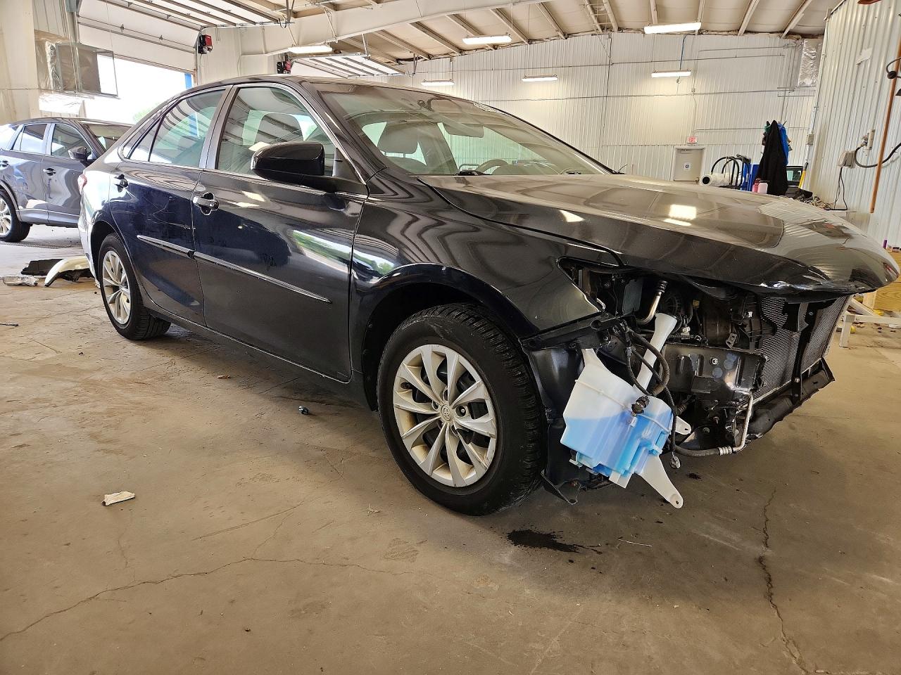 2017 TOYOTA CAMRY LE — снимка 4