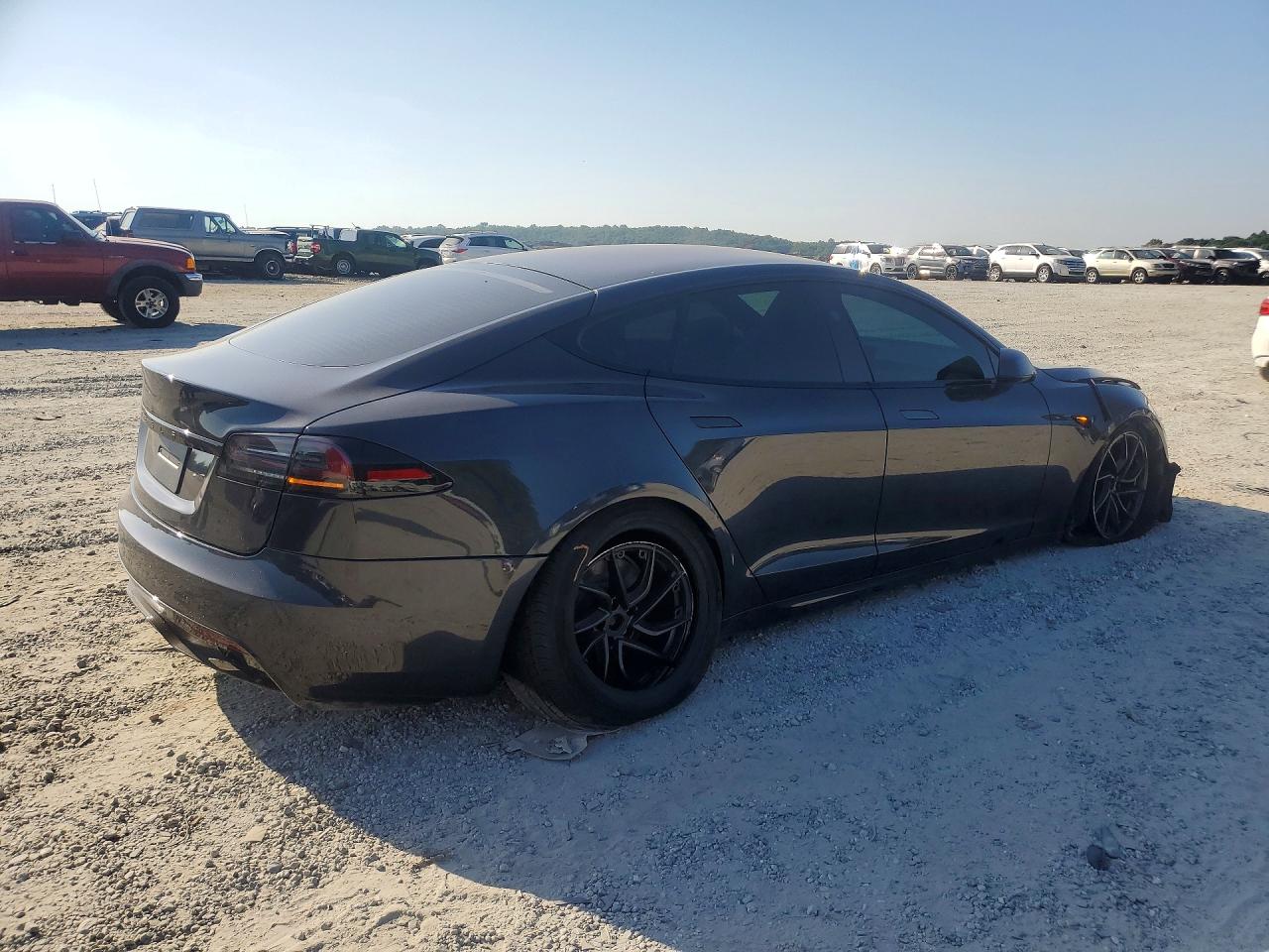 2026 TESLA MODEL S — снимка 3