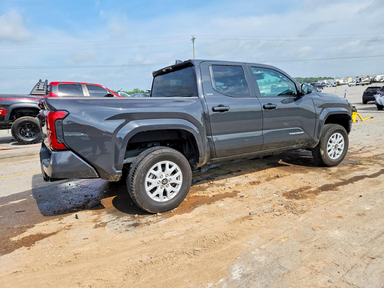 2026 TOYOTA TACOMA SR5 — снимка 3