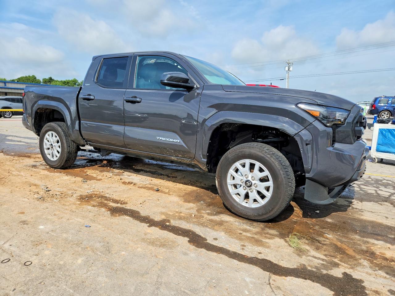 2026 TOYOTA TACOMA SR5 — снимка 4