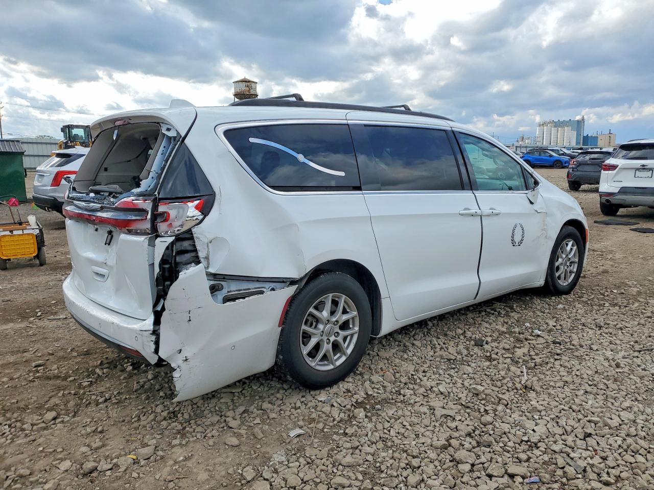 2022 CHRYSLER PACIFICA TOURING L — снимка 3