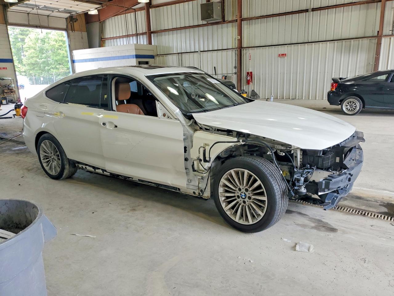 2015 BMW 328 XIGT — снимка 4
